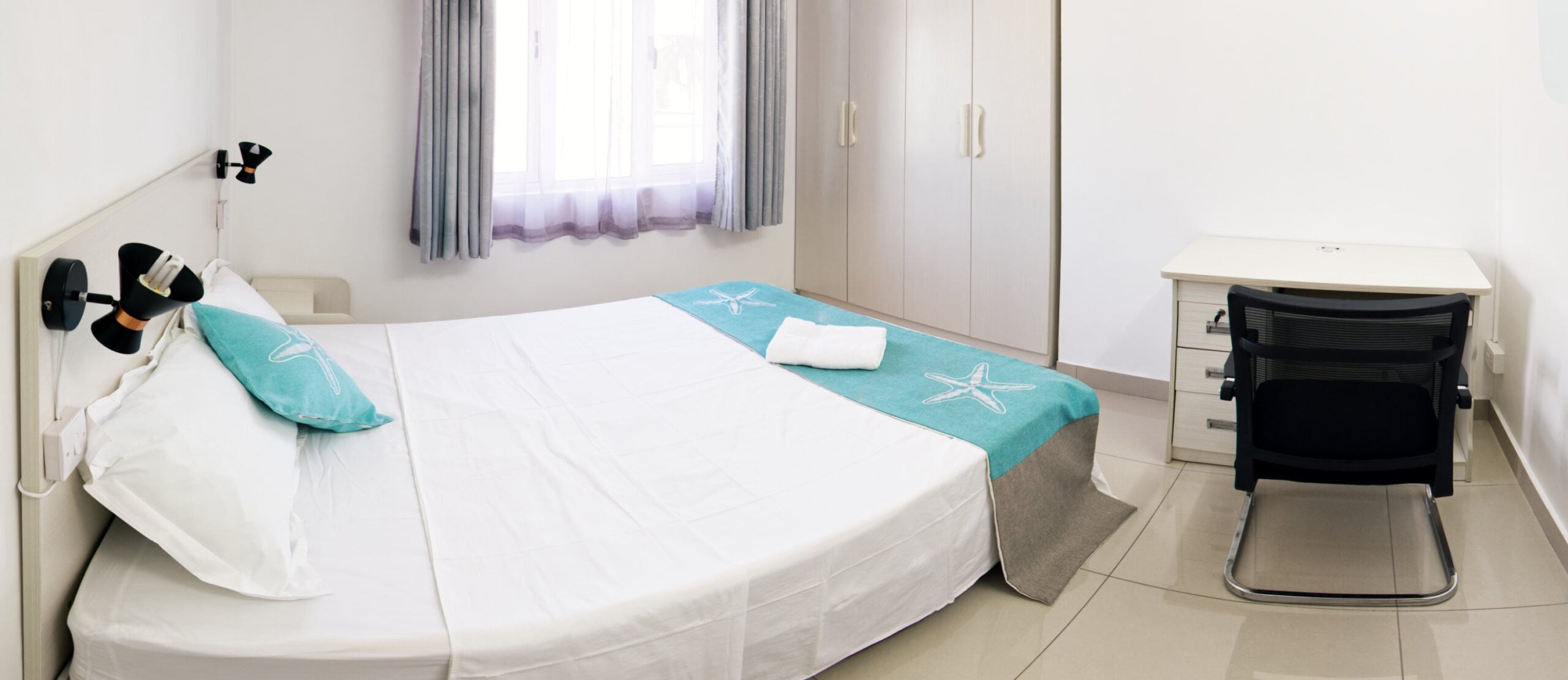 Emerald apartment room