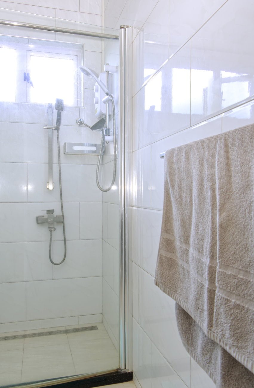 Opal apartment bathroom