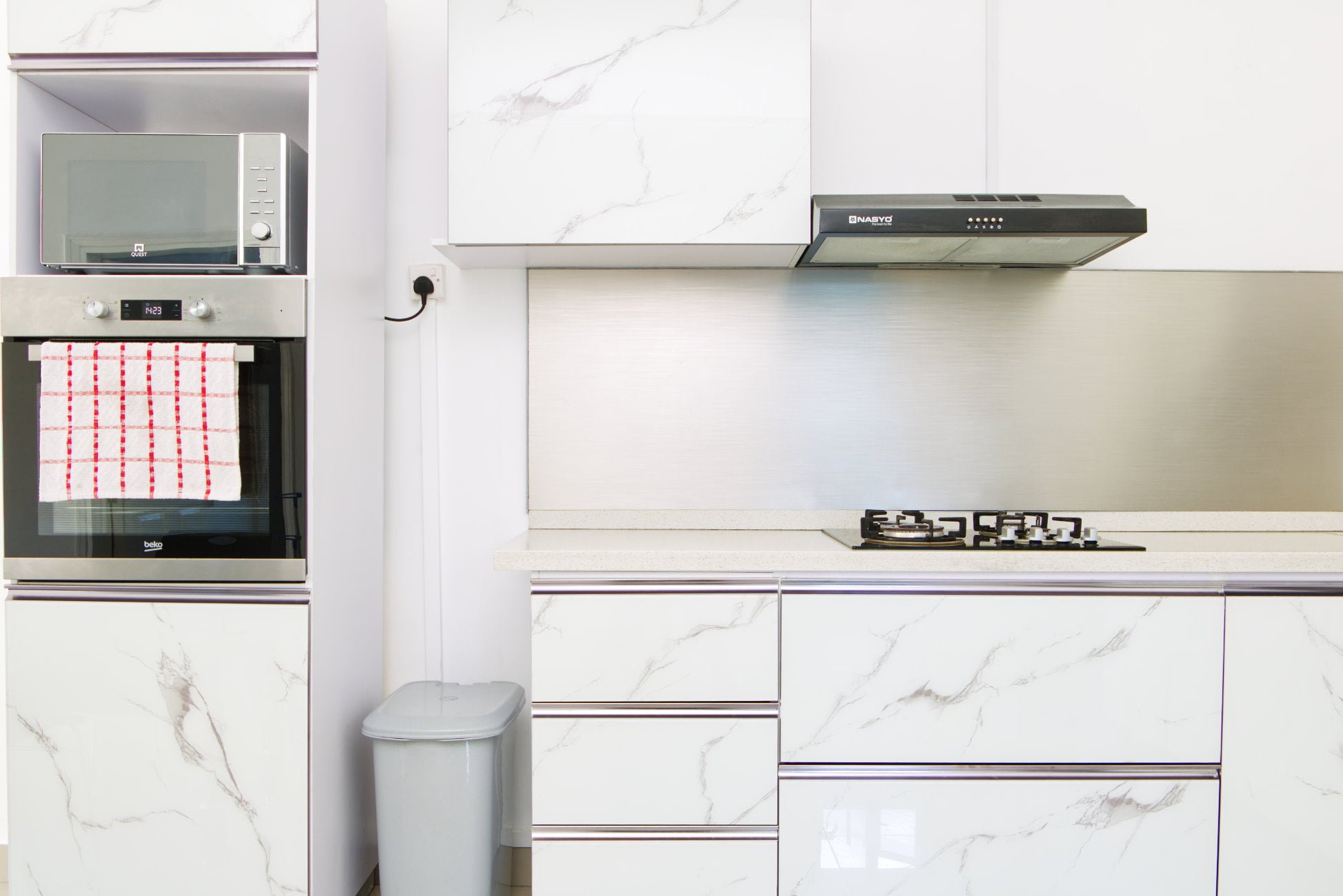 Opal apartment kitchen