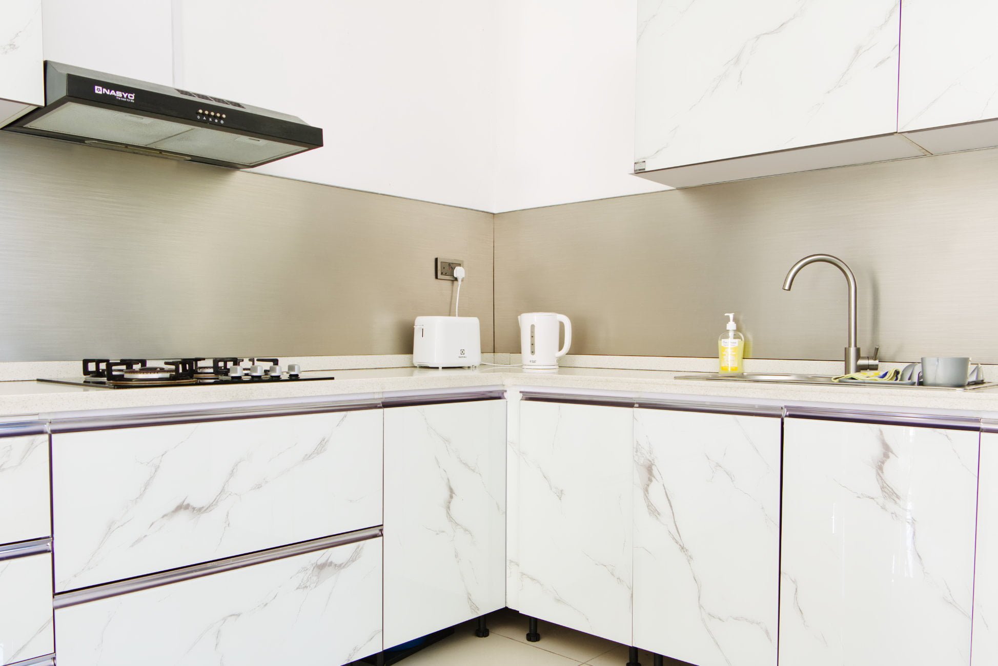Opal apartment kitchen