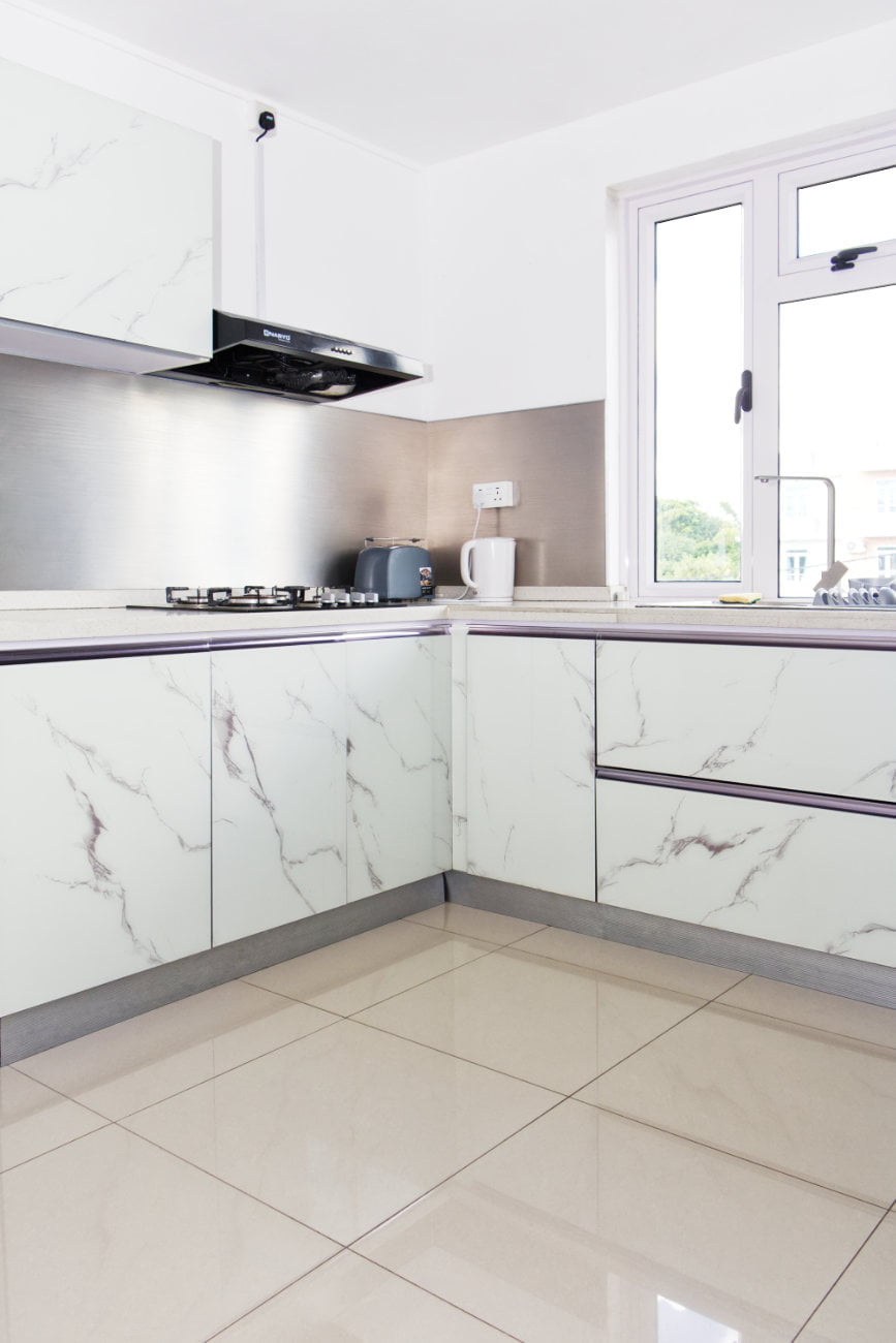 Pearl apartment kitchen