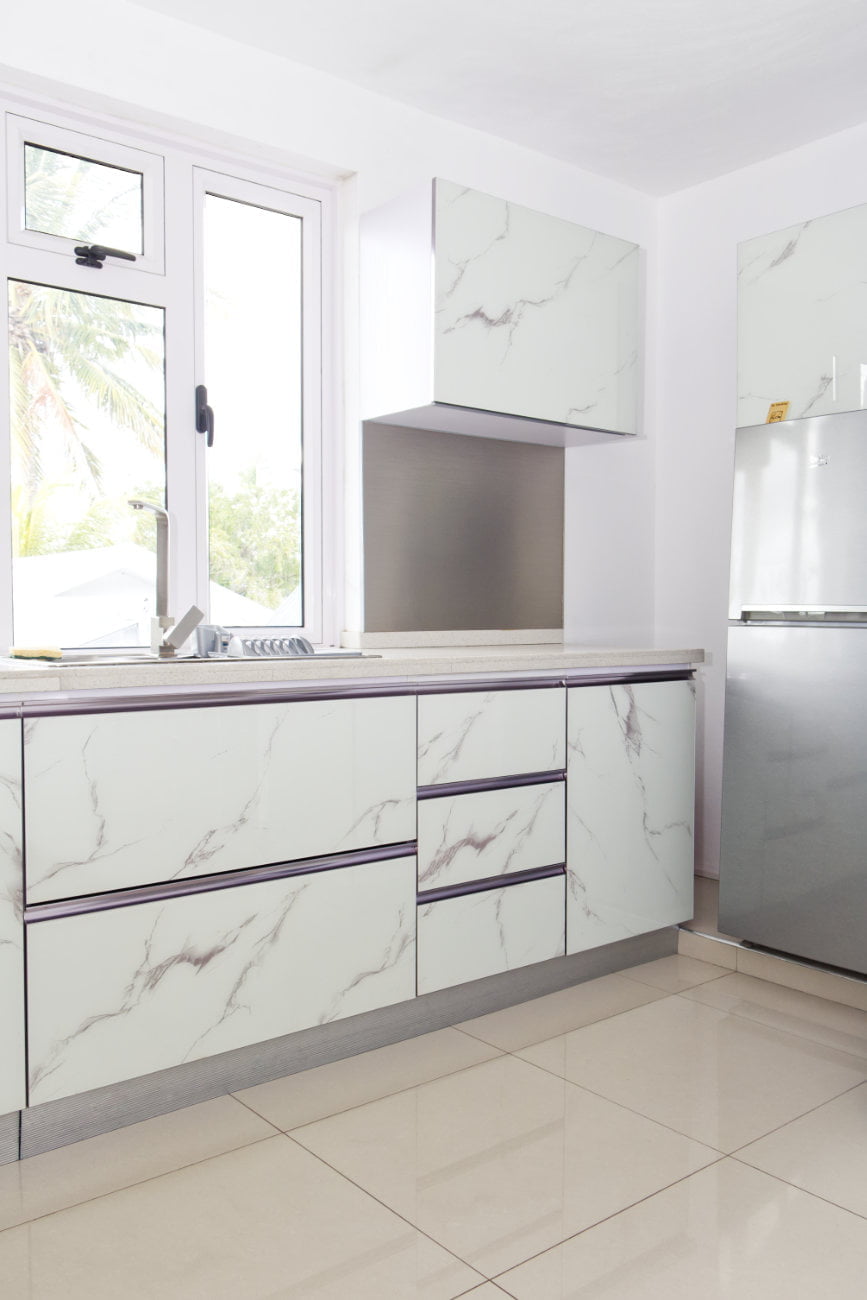 Pearl apartment kitchen