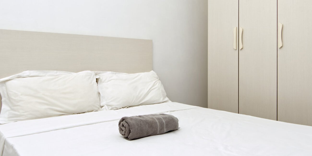 Sapphire apartment room